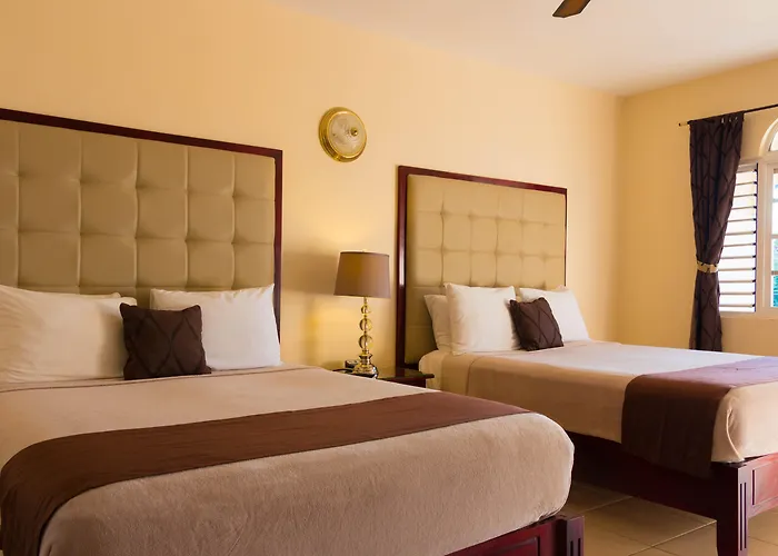 Travellers Beach Resort