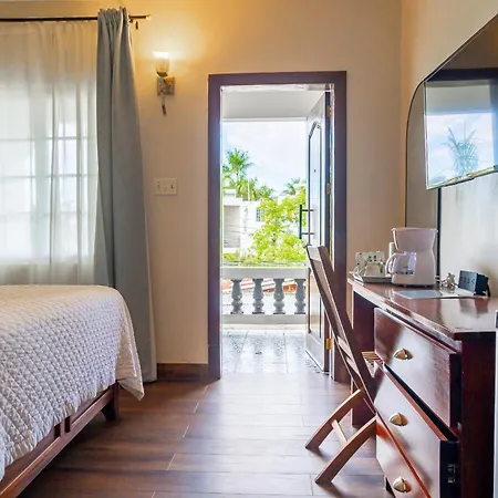 Travellers Beach Resort Negril Exterior photo